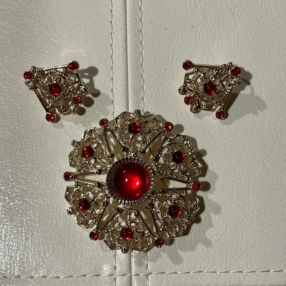 Vintage Sarah Coventry Brooch & Earrings - Serenade Collection (1970). - Picture 14 of 14